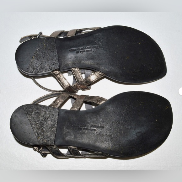 VERA WANG LAVENDER 7 M SILVER LEATHER RHINESTONES FLAT THONG GLADIATOR SANDALS - Picture 7 of 7